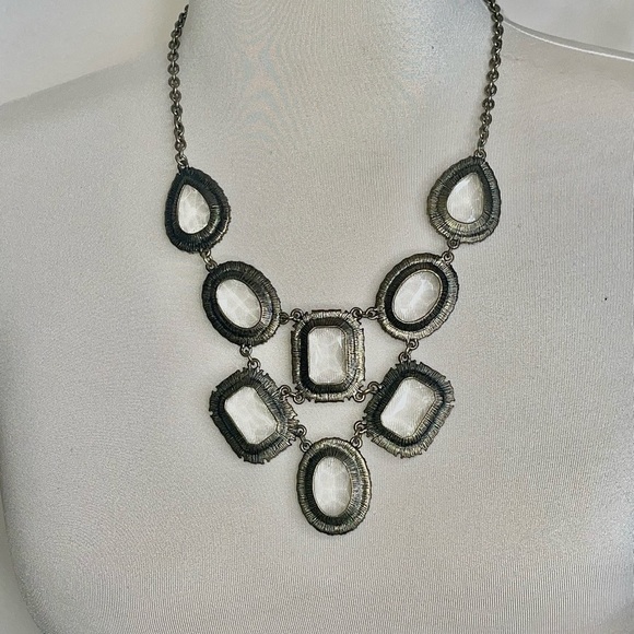 HTF J.Crew Cascading Crystal Statement Necklace - Picture 14 of 15